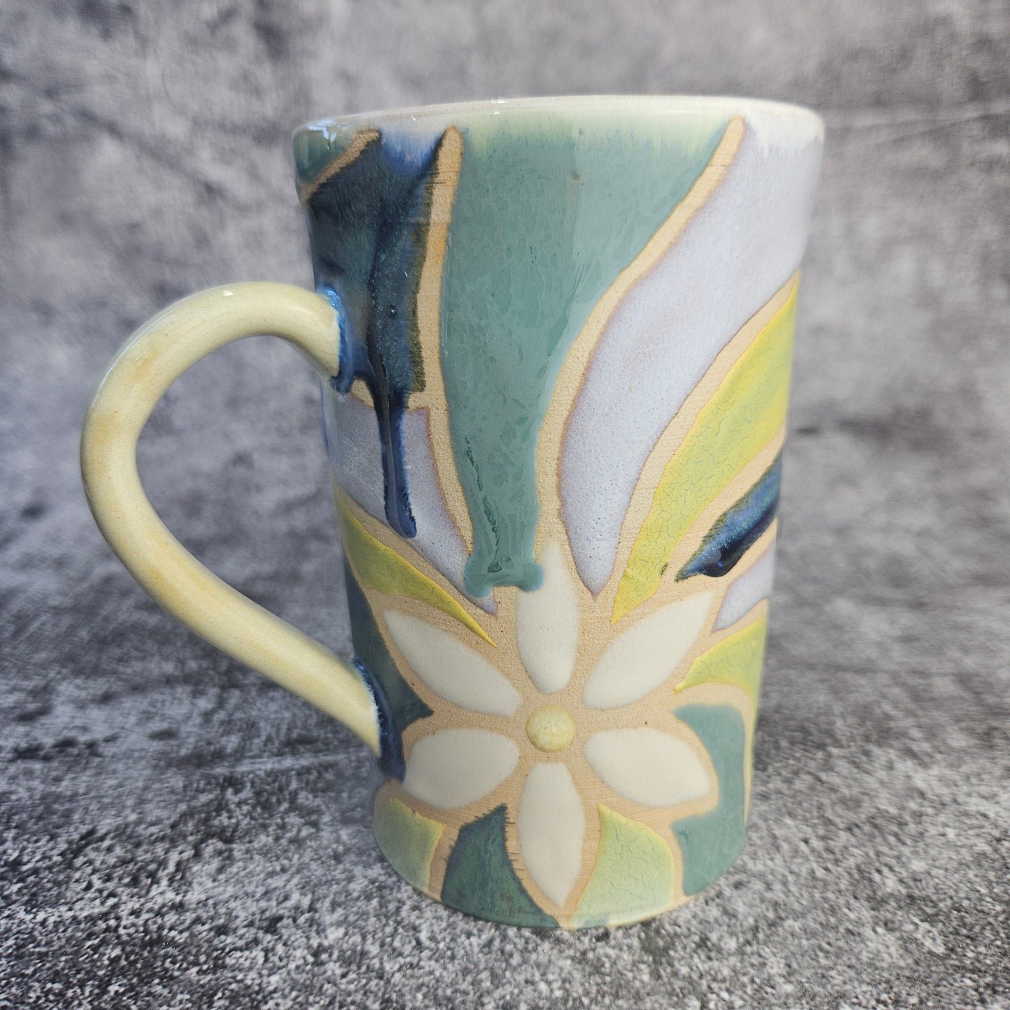 Daisy design Latte Mug