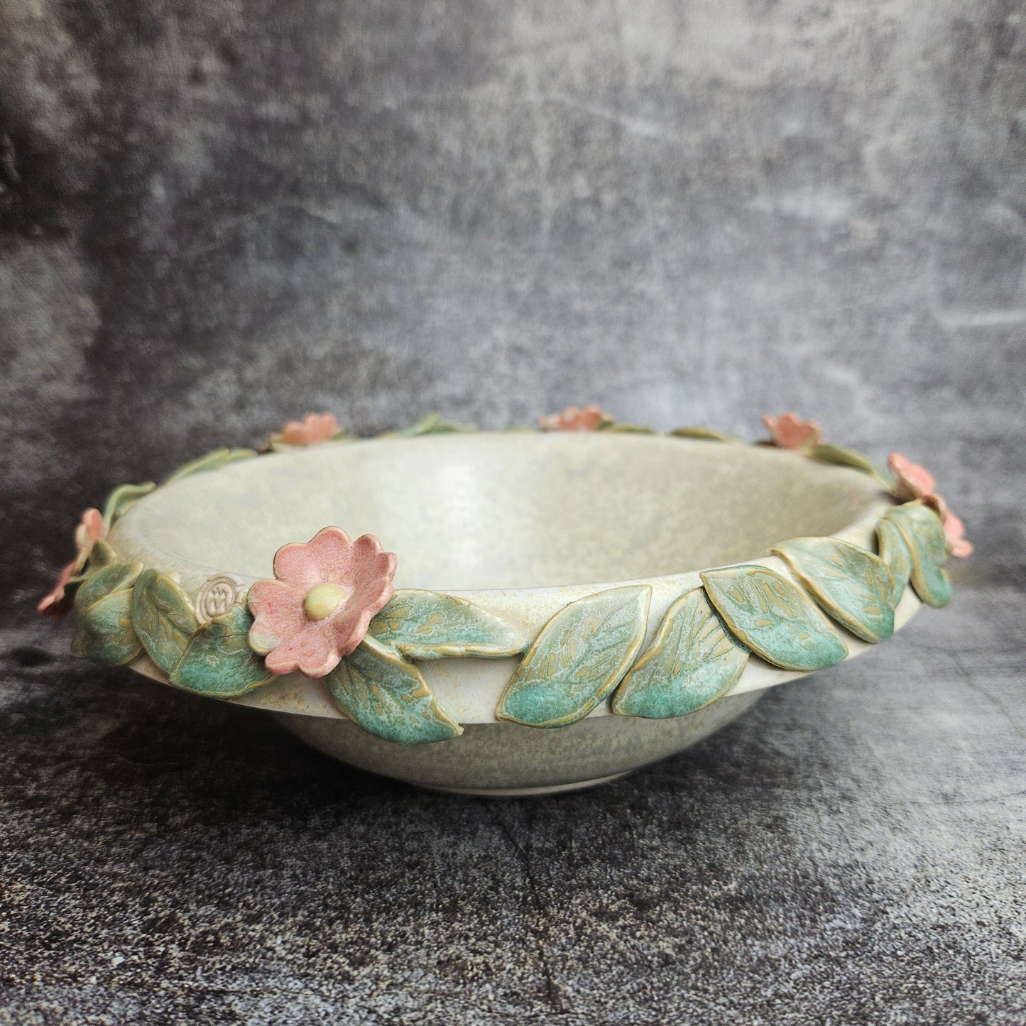 Dog rose rimmed small serving bowl