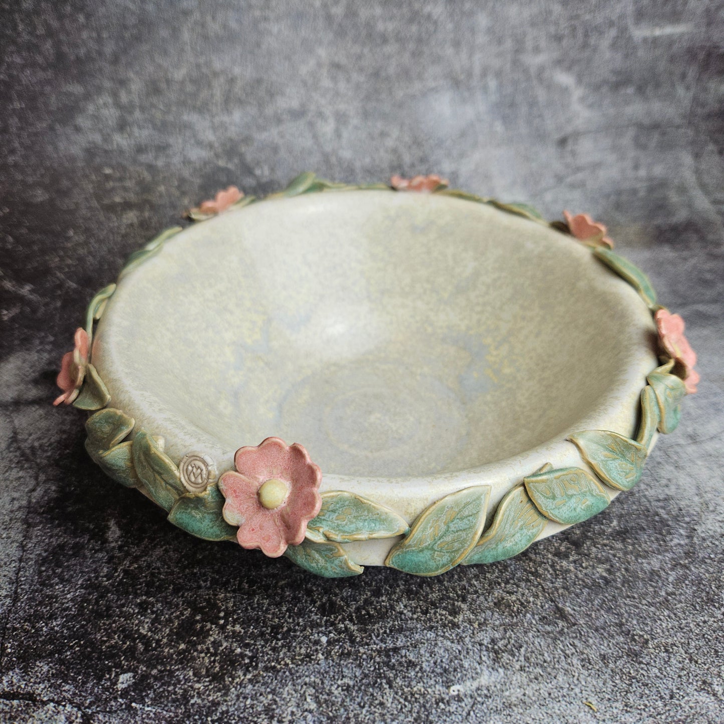 Dog rose rimmed small serving bowl