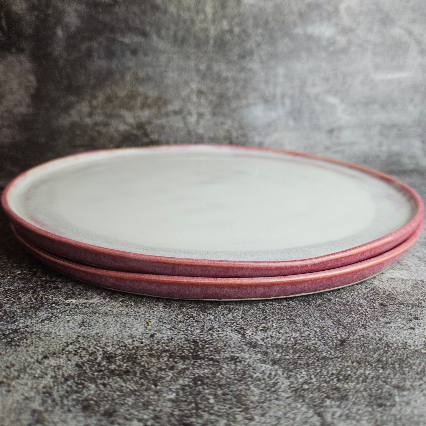 Dinner plate, raspberry and white