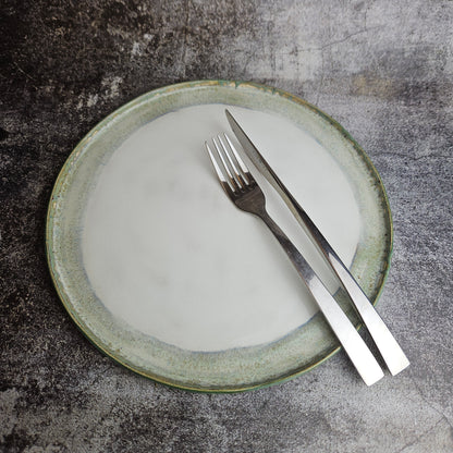 Dinner plate, kiwi green and white