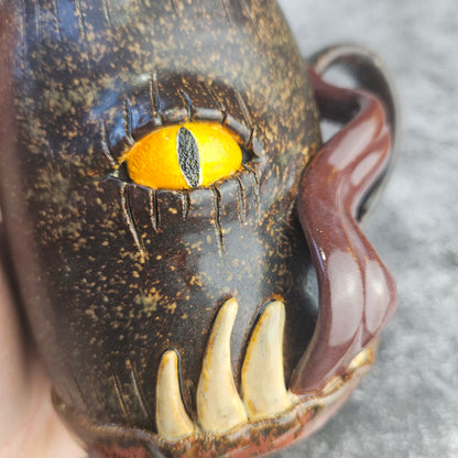 Rendur Vilethorn Mimic Mug
