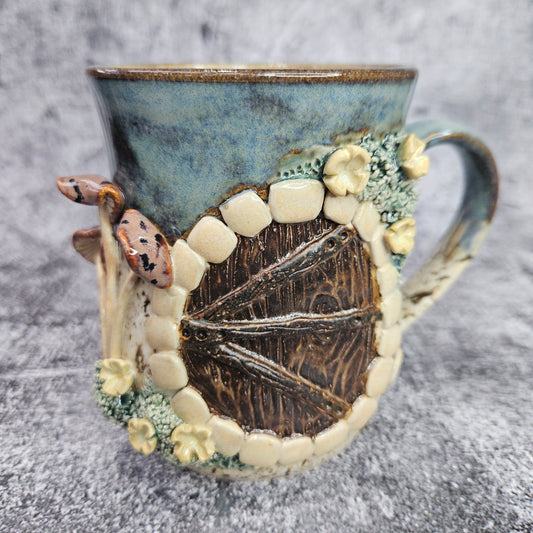 Einhard Puddlefoot's abode. Hobbit door mug.
