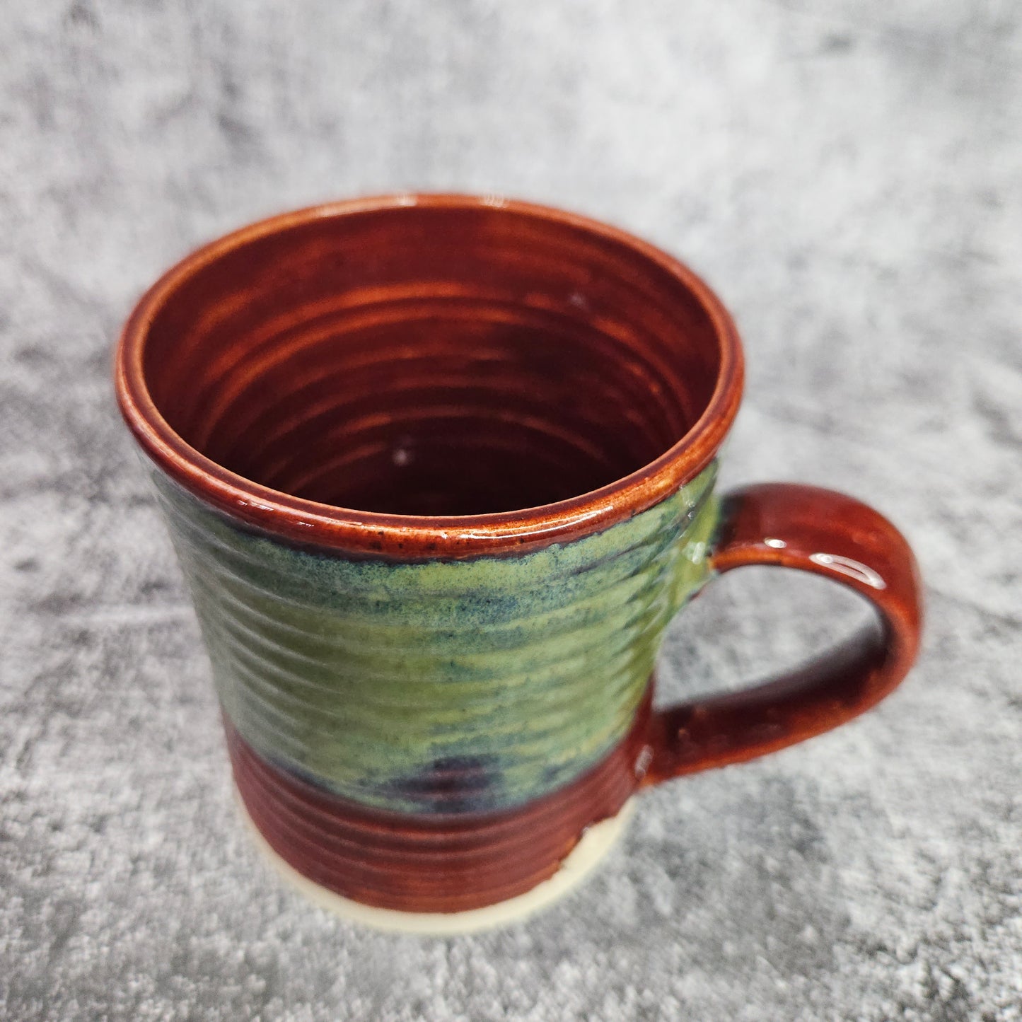 Green & Red Fully Ribbed Mug