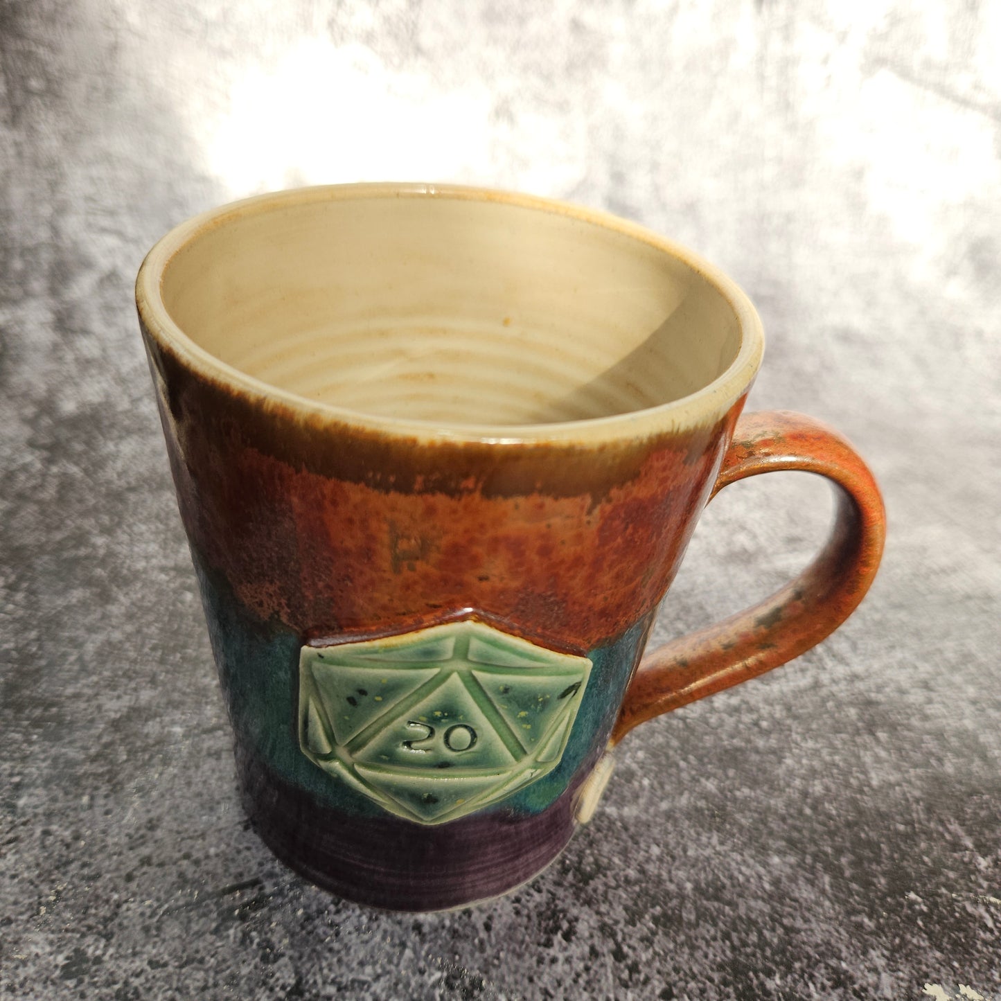 D20 Mug copper & green