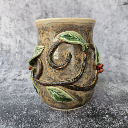 Woodland vines and berries mug