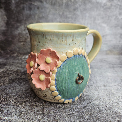 Dewglades hobbit door mug