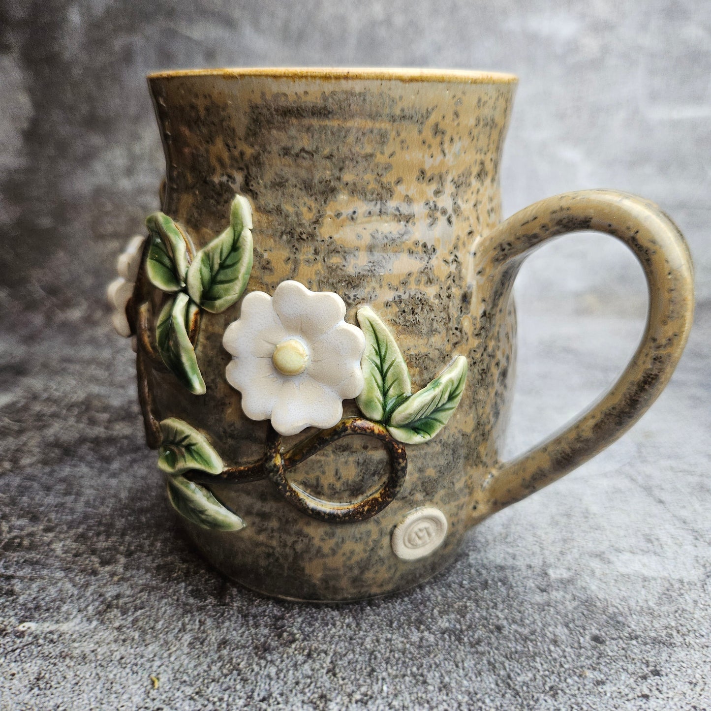 Woodland vines large mug